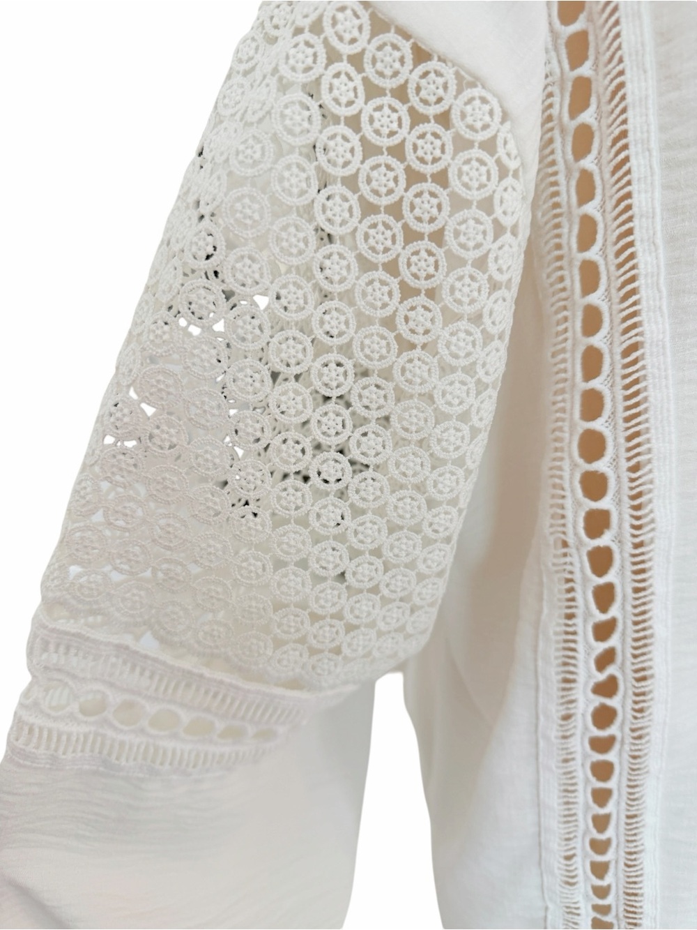 Brochu Walker Kaia Blouse Oversized White Eyelet Lace Inset Long-Sleeve Top Sz M - Picture 11 of 13